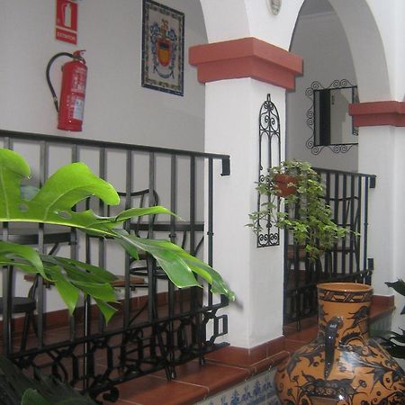Apartamentos Turisticos Casa Cantillo Carmona  Bagian luar foto