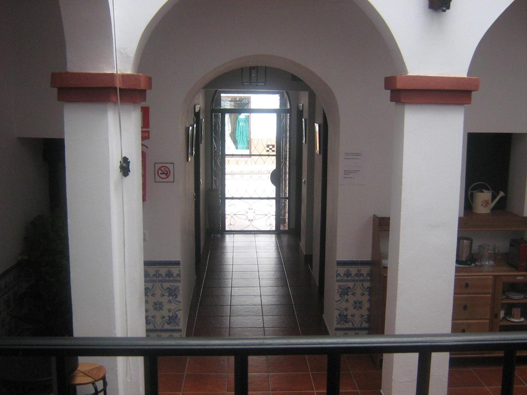 Apartamentos Turisticos Casa Cantillo Carmona  Bagian luar foto